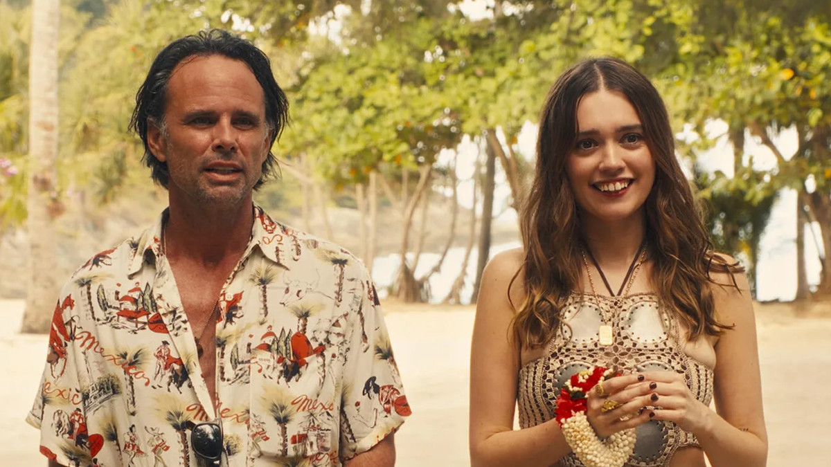 Walton Goggins and Aimee Lou Wood in The White Lotus season 3